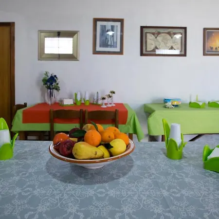 La Pergolina Di Segesta Bed & Breakfast *